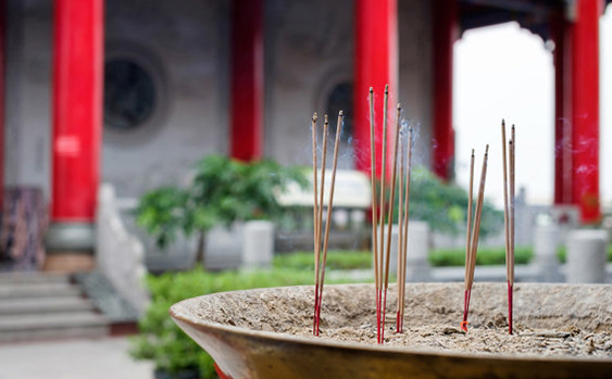 上香时间有什么讲究，什么时间段上香好？
